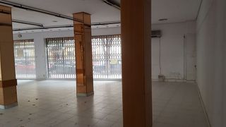 Local comercial en venta en Vistabella en Murcia