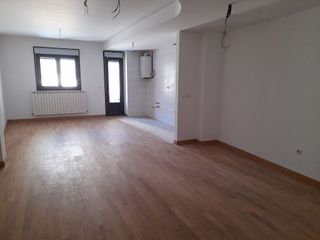 Dúplex en venta en San Adrián