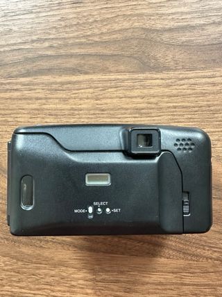 Olympus IZM 210 Zoom Quartzdate Cámara analógica
