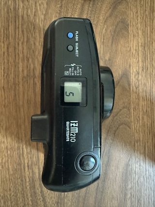 Olympus IZM 210 Zoom Quartzdate Cámara analógica