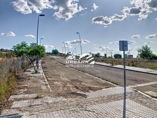Terreno en venta en Lucena