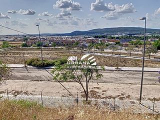 Terreno en venta en Lucena