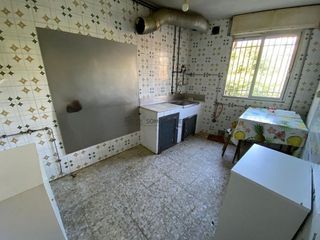 Local comercial en venta en Universidad en Ourense