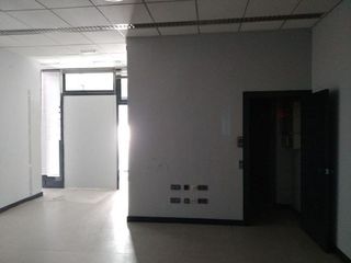 Local comercial en venta en Judizmendi - Santa Lucía en Vitoria-Gasteiz