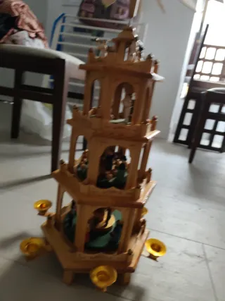 Pirámide Navideña Brubaker