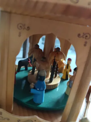 Pirámide Navideña Brubaker