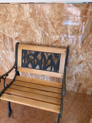 Conjunto de jardin, bancos y mesa de madera