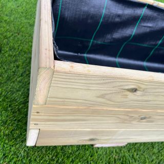 Jardinera de madera exterior