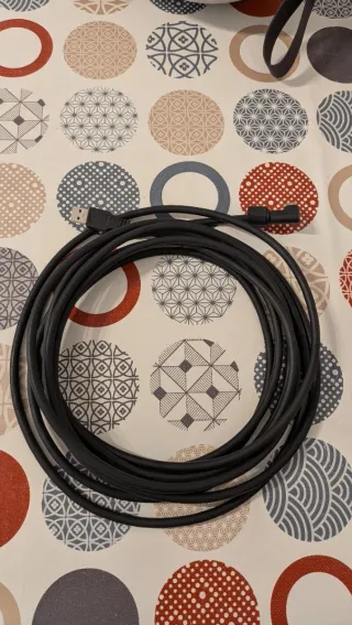Oculus Quest 2 con funda y accesorios