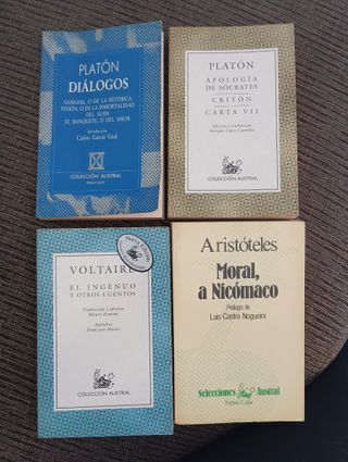 Libros de Platón, Sócrates, Aristóteles y Voltaire