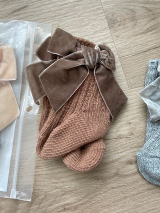 Calcetines lana lazo terciopelo bebé