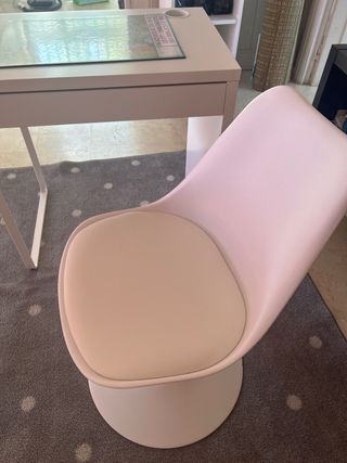 Escritorio infantil con silla nueva