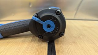 BRILLIANT TOOLS BT160200 Atornillador de impacto neumático