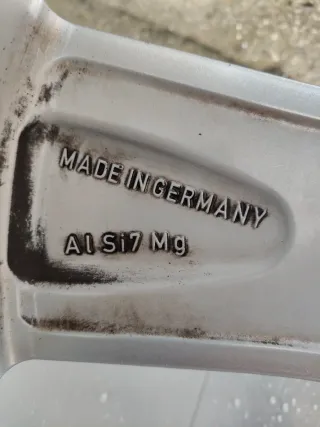 Llantas originales Audi en 20 pulgadas con neumáti