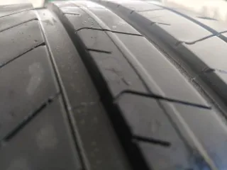 Llantas originales Audi en 20 pulgadas con neumáti
