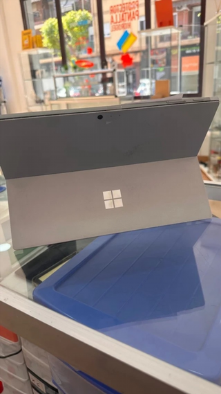 Surface Pro 6 Plata 128GB i5 8GB RAM