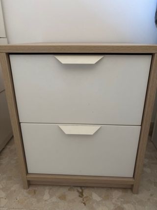 Cómoda y mesitas de noche