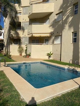 Piso en venta en Montemar en Torremolinos