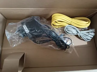 Router Livebox Fibra + ONT ZTE + Cables