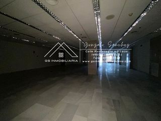 Local comercial en venta en Cabra