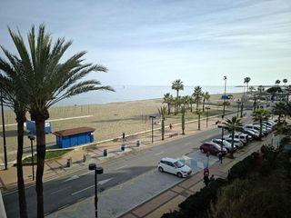 Piso en venta en Playa de los Boliches en Fuengirola