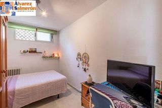 Piso en venta en Bola de Oro - Serrallo en Granada