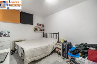 Piso en venta en Bola de Oro - Serrallo en Granada