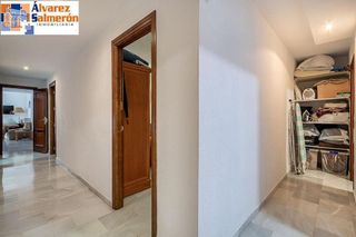 Piso en venta en Bola de Oro - Serrallo en Granada