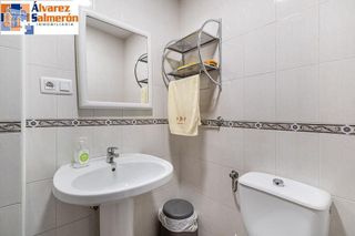 Piso en venta en Bola de Oro - Serrallo en Granada