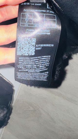 Chaleco Guess negro pelo sintético