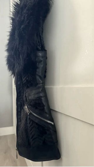 Chaleco Guess negro pelo sintético