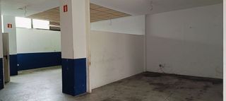 Local comercial en alquiler en Viesques en Gijón