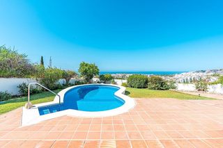 Chalet en venta en Almijara - Capistrano - Cueva de Nerja en Nerja