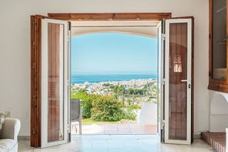 Chalet en venta en Almijara - Capistrano - Cueva de Nerja en Nerja