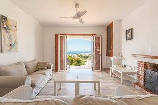 Chalet en venta en Almijara - Capistrano - Cueva de Nerja en Nerja