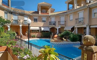 Casa adosada en venta en San Miguel en Armilla