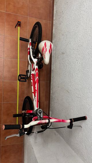 Bicicleta BMX 20"
