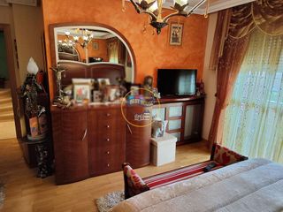 Casa pareada en venta en Villaquilambre