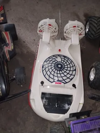 Lote de 7 coches radiocontrol y accesorios