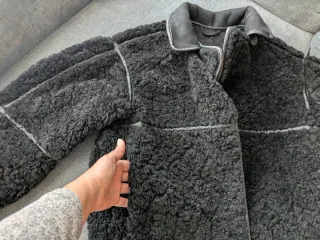 Chaqueta borreguito negro estilo aviador