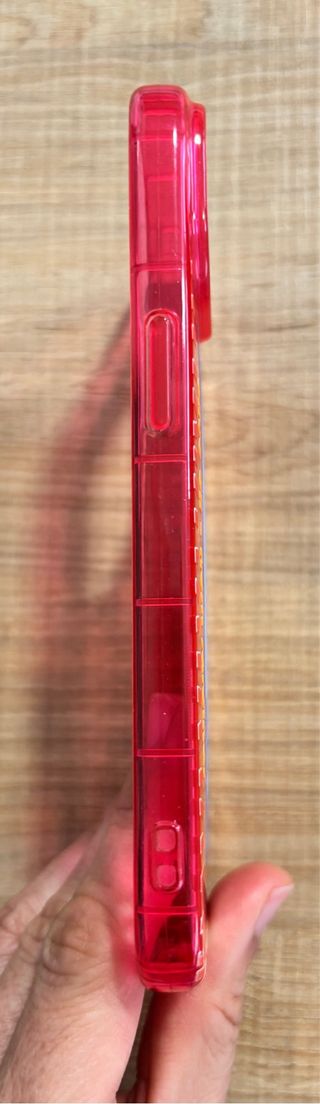 Funda iPhone 15 MUK Barcelona Sardinas