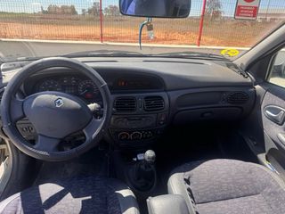 Renault Megane classic 1.4 gasolina