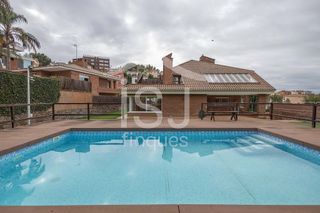 Chalet en alquiler en Sant Just Desvern