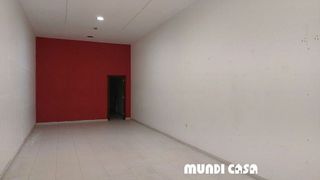 Local comercial en alquiler en Boiro