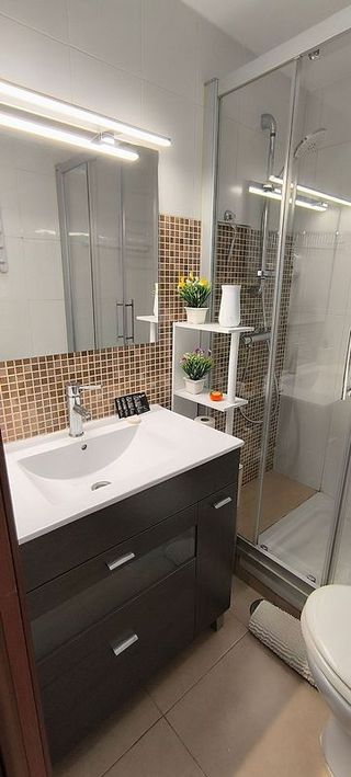 Piso en alquiler en Valdeacederas en Madrid