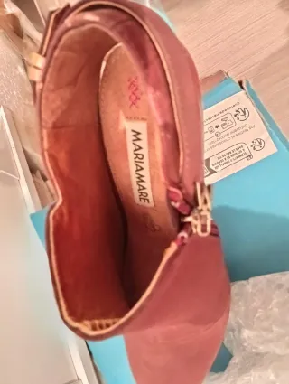 Botín tacón alto burdeos