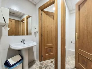 Oficina en alquiler en Plaza España - Villa Pilar - Reyes Católicos - Vadillos en Burgos