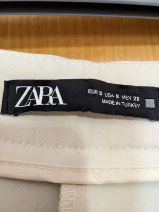 Pantalón de vestir Zara beige