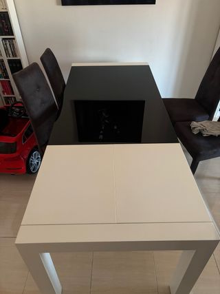 Mesa comedor cristal negro y 4 sillas