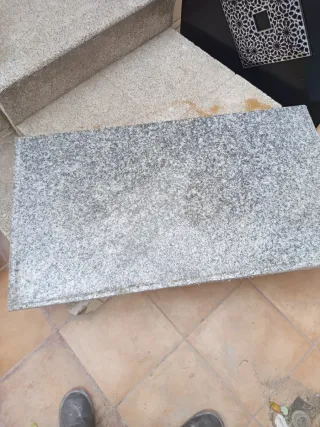 Encimera de mármol gris y blanco